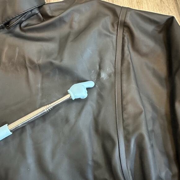 Helly Hansen Black Windbreaker Jacket Small Removable Hood Outdoors Packable - Picture 10 of 15